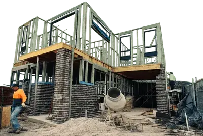 Structural construction phase with on-site licensed builder supervision